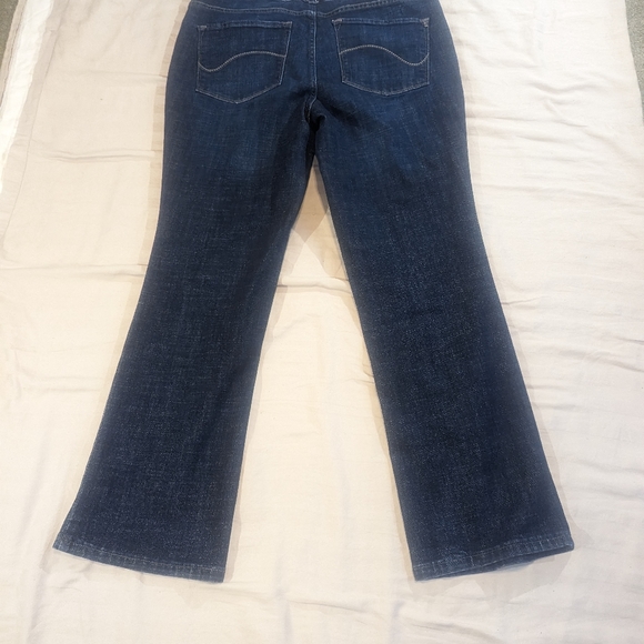 Lee Modern Series Women's Curvy Fit Bootcut Jeans - Picture 5 of 11